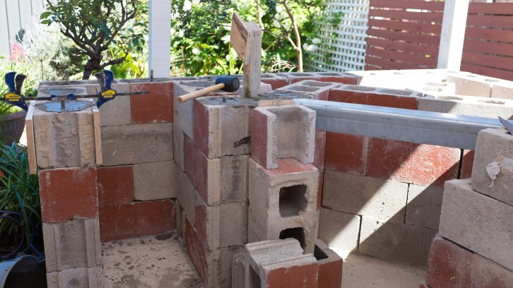 Laying Blocks & Core Filling the Pizza Oven Stand
