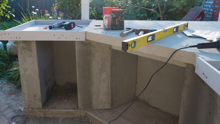 Hebel Slab, Base Coat Render, Table Tops!