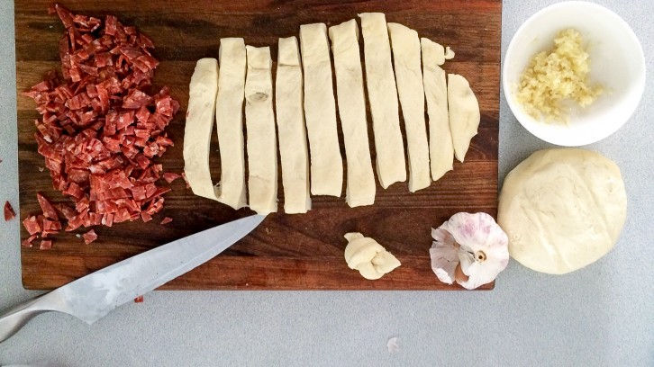 Easy Pull-Apart Pepperoni Garlic Knots